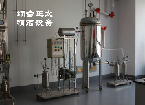 閃蒸裝置精餾設(shè)備結(jié)構(gòu)特點(diǎn)